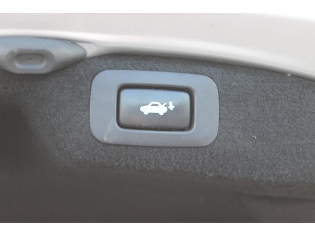 ＬＳ ＬＳ６００ｈ　バージョンＣ　Ｉパッケージ　ユーザー買取車　禁煙車　４ＷＤ　前席イージークローザー　シートヒーター・ベンチレーション　サンルーフ　メモリー付きＰシート　Ｐトランク　純正ナビＴＶ　Ｂｌｕｅｔｏｏｔｈ　ＥＴＣ　Ｂカメラ　ＢＳＭ（26枚目）