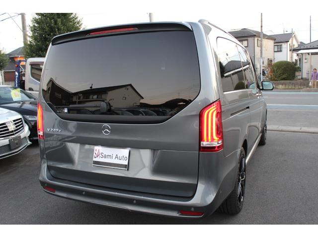 Vクラス V220d アバンギャルド ロング AMGライン 1オーナー パノラミックスライディングルーフ ブルメスターサウンド シートヒーター 純正ナビ・フルセグTV Bカメラ コーナーセンサー Bluetooth接続 ルーフレール ドラレコ(4枚目)