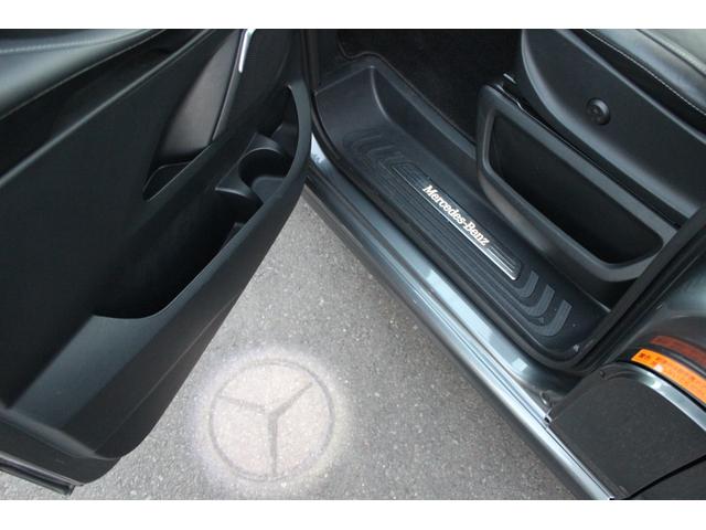 Vクラス V220d アバンギャルド ロング AMGライン 1オーナー パノラミックスライディングルーフ ブルメスターサウンド シートヒーター 純正ナビ・フルセグTV Bカメラ コーナーセンサー Bluetooth接続 ルーフレール ドラレコ(13枚目)