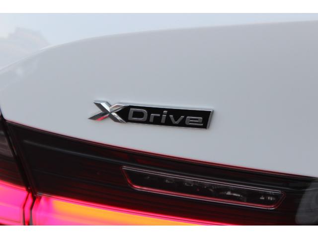 ３シリーズ ３２０ｄ　ｘＤｒｉｖｅ　禁煙車　コンフォートアクセス　クルコン　Ｐトランク　ＬＥＤヘッドライト　純正ナビ　Ｂカメラ　ＥＴＣ　シートヒーター　Ｂｌｕｅｔｏｏｔｈ　ドラレコ　置くだけ充電　純正１７インチＡＷ　ハンドルリモコン（7枚目）