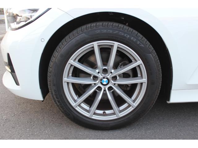 ３シリーズ ３２０ｄ　ｘＤｒｉｖｅ　禁煙車　コンフォートアクセス　クルコン　Ｐトランク　ＬＥＤヘッドライト　純正ナビ　Ｂカメラ　ＥＴＣ　シートヒーター　Ｂｌｕｅｔｏｏｔｈ　ドラレコ　置くだけ充電　純正１７インチＡＷ　ハンドルリモコン（12枚目）