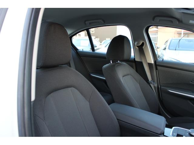 ３シリーズ ３２０ｄ　ｘＤｒｉｖｅ　禁煙車　コンフォートアクセス　クルコン　Ｐトランク　ＬＥＤヘッドライト　純正ナビ　Ｂカメラ　ＥＴＣ　シートヒーター　Ｂｌｕｅｔｏｏｔｈ　ドラレコ　置くだけ充電　純正１７インチＡＷ　ハンドルリモコン（29枚目）