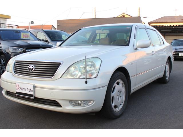 セルシオ Ａ仕様　禁煙車　純正ナビ　純正１６インチＡＷ　電動格納ミラー　クルコン　革巻きハンドル　Ａライト　６ＤＩＳＣ／ＣＤチェンジャー　パワーシート　ＨＩＤヘッドライト　キーレス（7枚目）