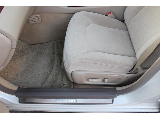 セルシオ Ａ仕様　禁煙車　純正ナビ　純正１６インチＡＷ　電動格納ミラー　クルコン　革巻きハンドル　Ａライト　６ＤＩＳＣ／ＣＤチェンジャー　パワーシート　ＨＩＤヘッドライト　キーレス（11枚目）