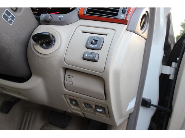 セルシオ Ａ仕様　禁煙車　純正ナビ　純正１６インチＡＷ　電動格納ミラー　クルコン　革巻きハンドル　Ａライト　６ＤＩＳＣ／ＣＤチェンジャー　パワーシート　ＨＩＤヘッドライト　キーレス（24枚目）