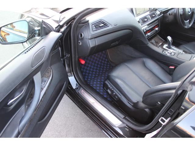 ６シリーズ ６４０ｉグランクーペ　純正ナビ　ＣＤ　黒革シート　純正１９インチＡＷ　パドルシフト　メモリー付きＰシート　シートヒーター　Ｂカメラ　コーナーセンサー　クルコン　アイドリングストップ　Ａライト（11枚目）