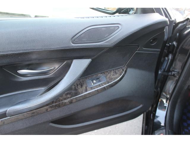 ６シリーズ ６４０ｉグランクーペ　純正ナビ　ＣＤ　黒革シート　純正１９インチＡＷ　パドルシフト　メモリー付きＰシート　シートヒーター　Ｂカメラ　コーナーセンサー　クルコン　アイドリングストップ　Ａライト（12枚目）