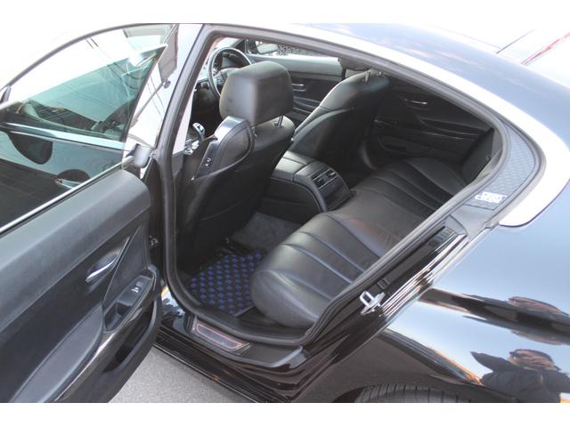 ６シリーズ ６４０ｉグランクーペ　純正ナビ　ＣＤ　黒革シート　純正１９インチＡＷ　パドルシフト　メモリー付きＰシート　シートヒーター　Ｂカメラ　コーナーセンサー　クルコン　アイドリングストップ　Ａライト（16枚目）