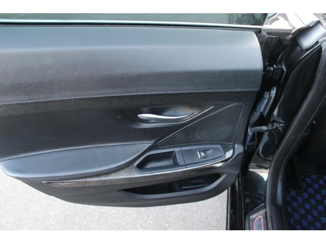 ６シリーズ ６４０ｉグランクーペ　純正ナビ　ＣＤ　黒革シート　純正１９インチＡＷ　パドルシフト　メモリー付きＰシート　シートヒーター　Ｂカメラ　コーナーセンサー　クルコン　アイドリングストップ　Ａライト（17枚目）