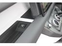 ９０ベースグレード　Ｐ３００　ワンオーナー！禁煙車　デジタルインナーミラー　サイドステップ　純正ナビ　ＥＴＣ　３６０°カメラ　コーナーセンサー　ＡｐｐｌｅＣａｒＰｌａｙ　ＡｎｄｒｏｉｄＡｕｔｏ　Ｂｌｕｅｔｏｏｔｈ接続　Ａストップ（18枚目）