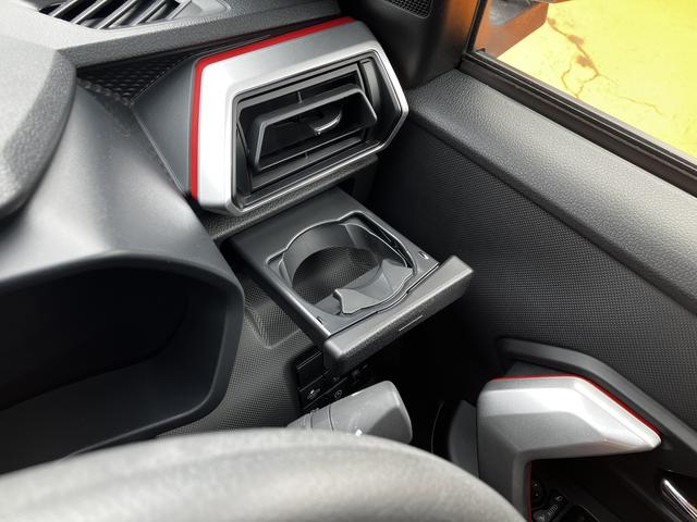 ロッキー Ｘ　ディスプレイオーディオ　連動前後ドラレコ　バックカメラ　保証　新車保証・まごころ保証　１年間・走行距離無制限付き（8枚目）