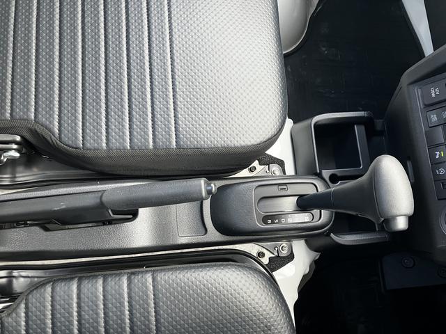 ハイゼットトラック スタンダード 4WD CVT 三方開 保証 新車保証・まごころ保証 1年間・走行距離無制限付き(8枚目)