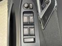 運転席ドアのウインドウ操作スイッチです。すべてのウインドウの開閉操作が可能です。