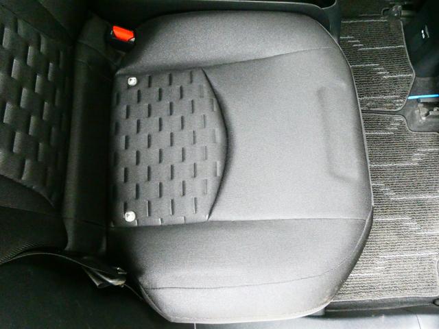 プリウスＰＨＶ Ａ　トヨタセーフティ　レーダークルコン　レーンアシスト　コーナーセンサー　衝突軽減　Ｐアシスト　ＢＳＭ　シートヒーター　ステアヒーター　ビルトインＥＴＣ　Ｂカメラ　純正ＳＤナビ　フルセグ　オートハイビーム（36枚目）