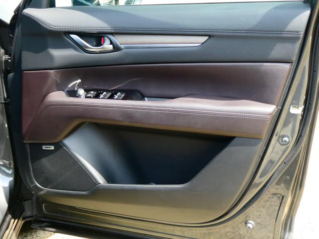 ＣＸ－８ ＸＤ　Ｌパッケージ　パワーバックドア　ＢＯＳＥサウンド　パワーシート　レーダークルコン　衝突軽減　コーナーセンサー　アイスト　全方位カメラ　Ｂカメラ　シートヒーター　ステアヒーター　４ＷＤ　ステリモ　純正ＳＤナビ　ＥＴＣ（31枚目）