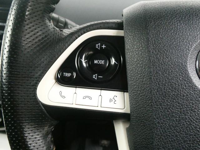 プリウス Ｓ　前後車高調節付き　モデリスタエアロ　プッシュスタート　ステリモ　ＳＤナビ　Ｂｌｕｅｔｏｏｔｈ　ＥＶモード　ドライブモード　ＥＴＣ　純正ＬＥＤヘッドライト　フォグランプ　オートライト　社外１９インチＡＷ（8枚目）