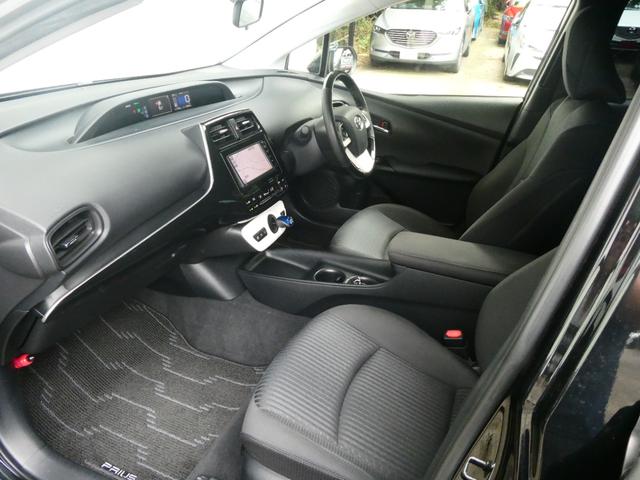 プリウス Ｓ　前後車高調節付き　モデリスタエアロ　プッシュスタート　ステリモ　ＳＤナビ　Ｂｌｕｅｔｏｏｔｈ　ＥＶモード　ドライブモード　ＥＴＣ　純正ＬＥＤヘッドライト　フォグランプ　オートライト　社外１９インチＡＷ（15枚目）