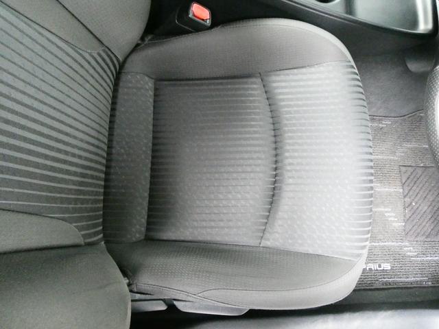 プリウス Ｓ　前後車高調節付き　モデリスタエアロ　プッシュスタート　ステリモ　ＳＤナビ　Ｂｌｕｅｔｏｏｔｈ　ＥＶモード　ドライブモード　ＥＴＣ　純正ＬＥＤヘッドライト　フォグランプ　オートライト　社外１９インチＡＷ（34枚目）