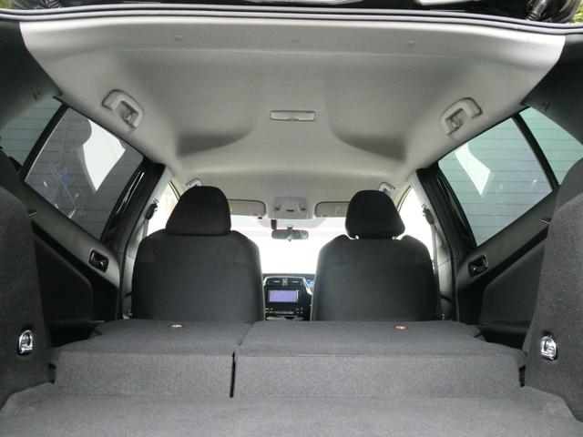 プリウス Ｓ　前後車高調節付き　モデリスタエアロ　プッシュスタート　ステリモ　ＳＤナビ　Ｂｌｕｅｔｏｏｔｈ　ＥＶモード　ドライブモード　ＥＴＣ　純正ＬＥＤヘッドライト　フォグランプ　オートライト　社外１９インチＡＷ（45枚目）