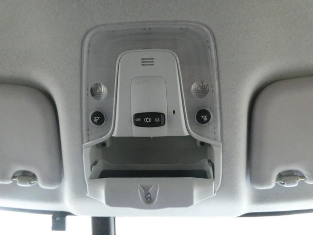 プリウス Ｓ　前後車高調節付き　モデリスタエアロ　プッシュスタート　ステリモ　ＳＤナビ　Ｂｌｕｅｔｏｏｔｈ　ＥＶモード　ドライブモード　ＥＴＣ　純正ＬＥＤヘッドライト　フォグランプ　オートライト　社外１９インチＡＷ（51枚目）