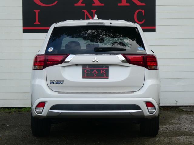 アウトランダーＰＨＥＶ Ｇプレミアムパッケージ　４ＷＤ　衝突軽減　レーダークルコン　ＡＣ１００Ｖ　パワーシート　パワーバックドア　パドルシフト　レーンアシスト　全方位カメラ　Ｂカメラ　シートヒーター　ステアヒーター　ドラレコ　Ｂｌｕｅｔｏｏｔｈ（23枚目）