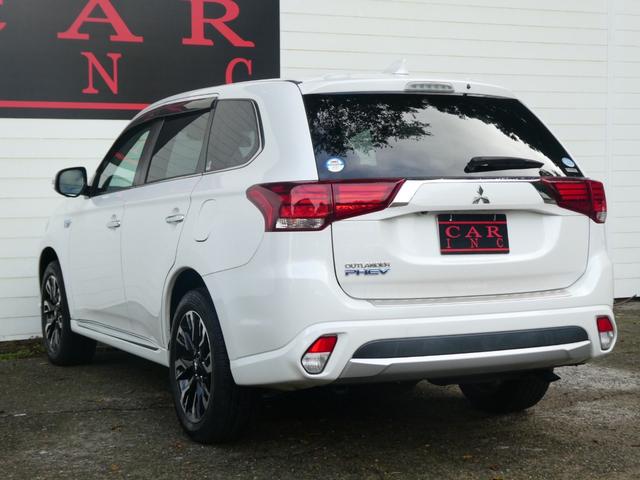 アウトランダーＰＨＥＶ Ｇプレミアムパッケージ　４ＷＤ　衝突軽減　レーダークルコン　ＡＣ１００Ｖ　パワーシート　パワーバックドア　パドルシフト　レーンアシスト　全方位カメラ　Ｂカメラ　シートヒーター　ステアヒーター　ドラレコ　Ｂｌｕｅｔｏｏｔｈ（24枚目）