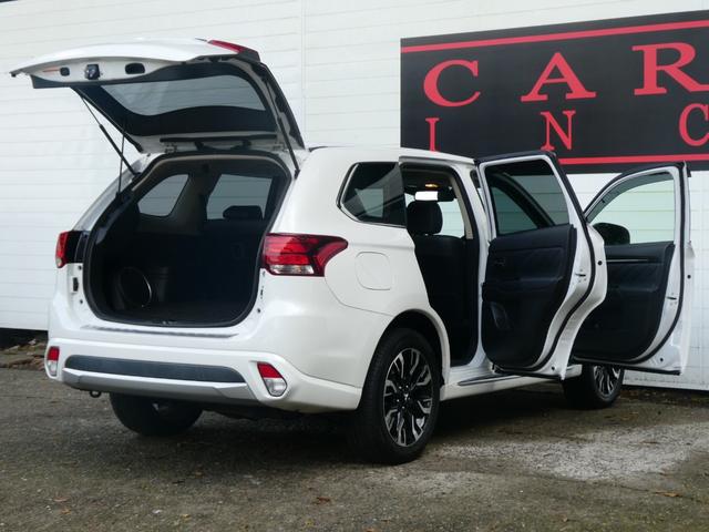 アウトランダーＰＨＥＶ Ｇプレミアムパッケージ　４ＷＤ　衝突軽減　レーダークルコン　ＡＣ１００Ｖ　パワーシート　パワーバックドア　パドルシフト　レーンアシスト　全方位カメラ　Ｂカメラ　シートヒーター　ステアヒーター　ドラレコ　Ｂｌｕｅｔｏｏｔｈ（29枚目）