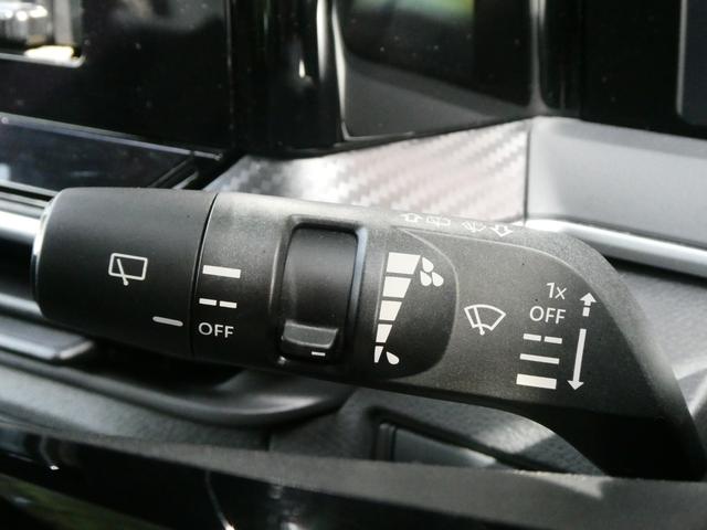 ノート Ｓ　ＦＯＵＲ　コーナーセンサー　シートヒーター　ＥＴＣ　衝突軽減　ステアヒーター　バックカメラ　社外メモリーナビ　Ｂｌｕｅｔｏｏｔｈ　ドライブレコーダー　ハロゲンライト　オートハイビーム　プッシュスタート（47枚目）