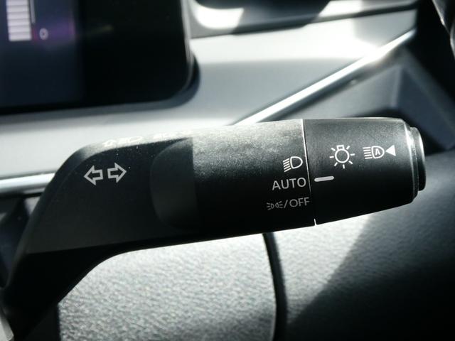 ノート Ｓ　ＦＯＵＲ　コーナーセンサー　シートヒーター　ＥＴＣ　衝突軽減　ステアヒーター　バックカメラ　社外メモリーナビ　Ｂｌｕｅｔｏｏｔｈ　ドライブレコーダー　ハロゲンライト　オートハイビーム　プッシュスタート（48枚目）