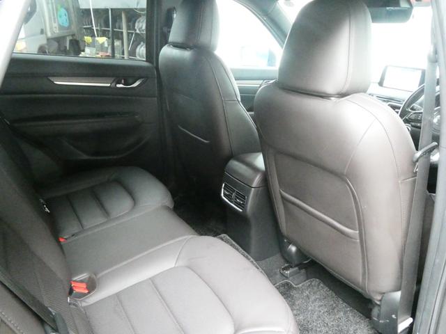 CX-5 XD エクスクルーシブモード BOSEサウンド 4WD 車高調付 パワーバックドア パワーシート レーダークルコン アイスト 衝突軽減 コーナーセンサー レーンアシスト ドラレコ シートヒーター ステアヒーター 純正SDナビ(13枚目)