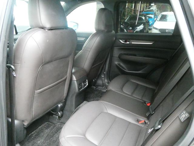 CX-5 XD エクスクルーシブモード BOSEサウンド 4WD 車高調付 パワーバックドア パワーシート レーダークルコン アイスト 衝突軽減 コーナーセンサー レーンアシスト ドラレコ シートヒーター ステアヒーター 純正SDナビ(15枚目)