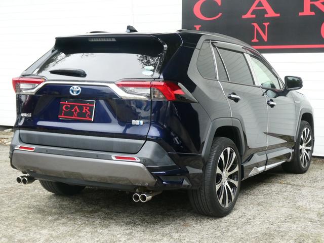 ＲＡＶ４ ハイブリッドＧ　トヨタセーフティ　レーダークルコン　パワーバックドア　衝突軽減　４ＷＤ　レーンアシスト　純正ＳＤナビ　コーナーセンサー　シートヒーター　ステアヒーター　バックカメラ　ＥＴＣ　ＢＳＭ　フルエアロ（22枚目）