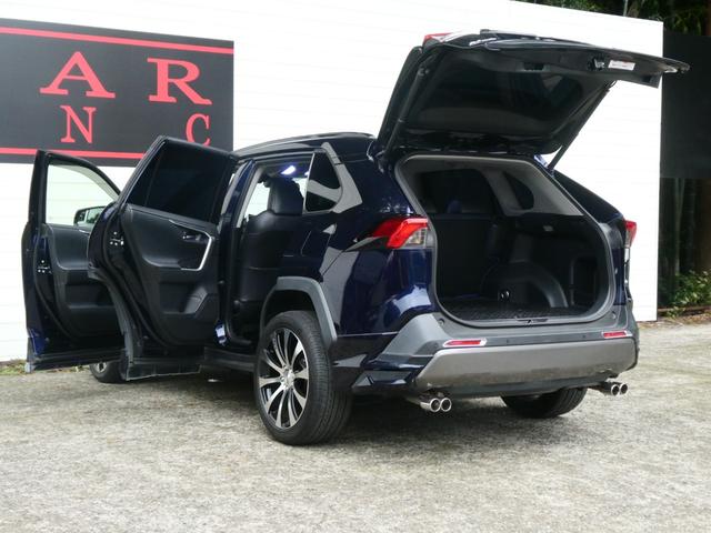 ＲＡＶ４ ハイブリッドＧ　トヨタセーフティ　レーダークルコン　パワーバックドア　衝突軽減　４ＷＤ　レーンアシスト　純正ＳＤナビ　コーナーセンサー　シートヒーター　ステアヒーター　バックカメラ　ＥＴＣ　ＢＳＭ　フルエアロ（30枚目）