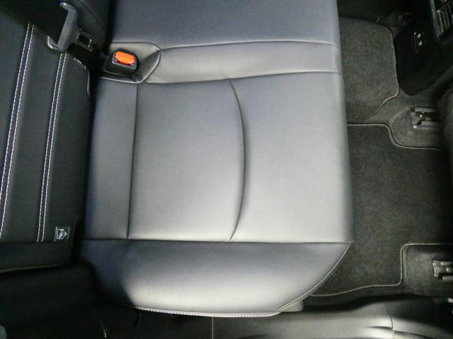 ＲＡＶ４ ハイブリッドＧ　トヨタセーフティ　レーダークルコン　パワーバックドア　衝突軽減　４ＷＤ　レーンアシスト　純正ＳＤナビ　コーナーセンサー　シートヒーター　ステアヒーター　バックカメラ　ＥＴＣ　ＢＳＭ　フルエアロ（39枚目）