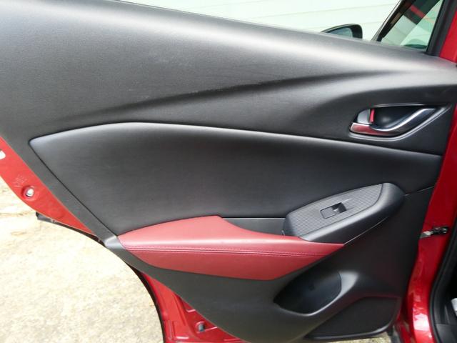 ＣＸ－３ ＸＤ　ツーリング　ＢＯＳＥサウンド　レーダークルコン　レーンアシスト　衝突軽減　ＥＴＣ　アイドリングストップ　ＢＳＭ　ステアスイッチ　バックカメラ　純正ＳＤナビ　フルセグ　Ｂｌｕｅｔｏｏｔｈ　オートハイビーム（41枚目）