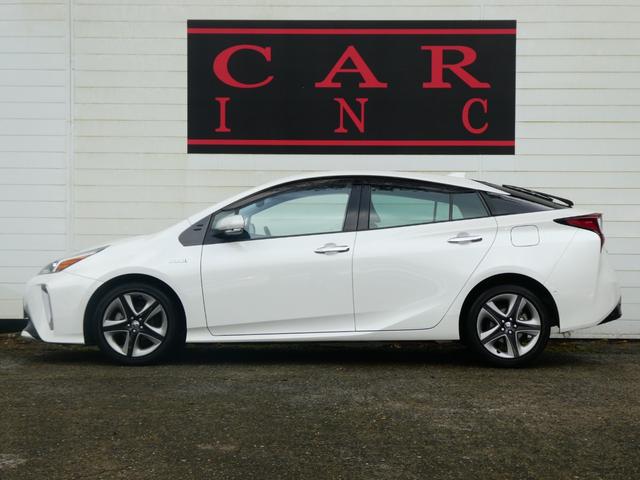 プリウス Ａプレミアム　ツーリングセレクション　パワーシート　トヨタセーフティー　ＢＳＭ　レーンアシスト　Ｐアシスト　レーダークルコン　Ｂカメラ　衝突軽減　ＨＵＤ　シートヒーター　シーテョエアコン　ＡＣ１００Ｖ　ステリモ　純正ＳＤナビ　フルセグ（20枚目）