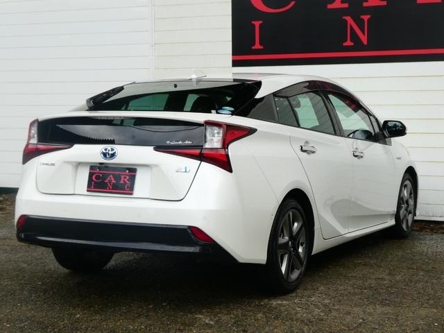 プリウス Ａプレミアム　ツーリングセレクション　パワーシート　トヨタセーフティー　ＢＳＭ　レーンアシスト　Ｐアシスト　レーダークルコン　Ｂカメラ　衝突軽減　ＨＵＤ　シートヒーター　シーテョエアコン　ＡＣ１００Ｖ　ステリモ　純正ＳＤナビ　フルセグ（22枚目）