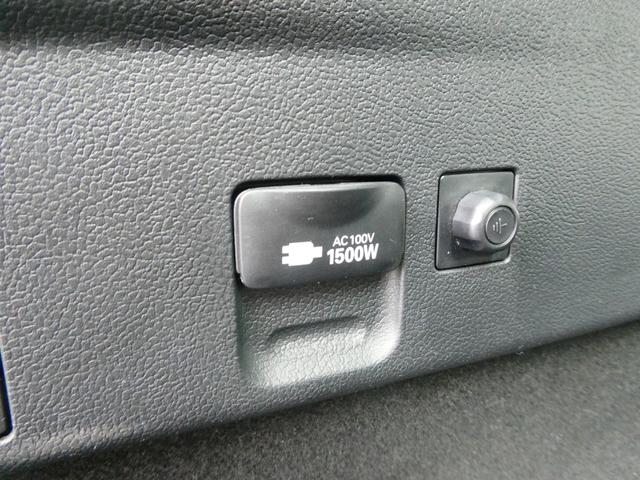 プリウス Ａプレミアム　ツーリングセレクション　パワーシート　トヨタセーフティー　ＢＳＭ　レーンアシスト　Ｐアシスト　レーダークルコン　Ｂカメラ　衝突軽減　ＨＵＤ　シートヒーター　シーテョエアコン　ＡＣ１００Ｖ　ステリモ　純正ＳＤナビ　フルセグ（50枚目）