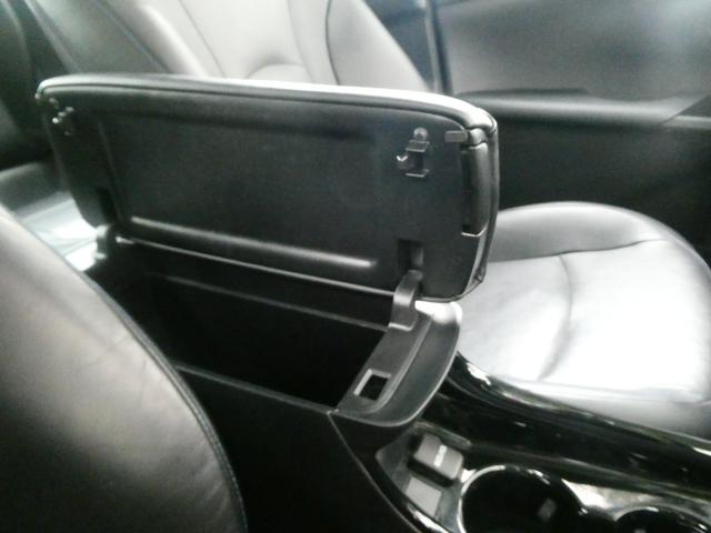 プリウス Ａプレミアム　ツーリングセレクション　パワーシート　トヨタセーフティー　ＢＳＭ　レーンアシスト　Ｐアシスト　レーダークルコン　Ｂカメラ　衝突軽減　ＨＵＤ　シートヒーター　シーテョエアコン　ＡＣ１００Ｖ　ステリモ　純正ＳＤナビ　フルセグ（60枚目）