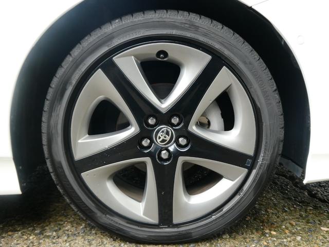 プリウス Ａプレミアム　ツーリングセレクション　パワーシート　トヨタセーフティー　ＢＳＭ　レーンアシスト　Ｐアシスト　レーダークルコン　Ｂカメラ　衝突軽減　ＨＵＤ　シートヒーター　シーテョエアコン　ＡＣ１００Ｖ　ステリモ　純正ＳＤナビ　フルセグ（63枚目）