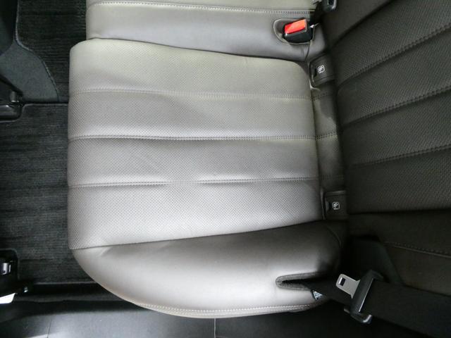 アテンザワゴン ＸＤ　Ｌパッケージ　ＢＯＳＥサウンド　４ＷＤ　ルーフレール　衝突軽減　レーダークルコン　レーンアシスト　パワーシート　シートヒーター　ステアヒーター　全方位カメラ　Ｂカメラ　ＢＳＭ　コーナーセンサー　アイスト　ドラレコ（45枚目）