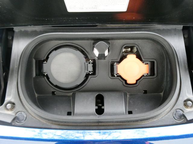 リーフ G プロパイロット レーダークルコン コーナーセンサー 衝突軽減 ステリモ BSM シートヒーター デジタルミラー ステアヒーター ETC 全方位カメラ Bカメラ 純正SDナビ フルセグ オートライト(66枚目)