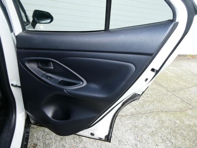 ヤリスクロス ハイブリッドＧ　トヨタセーフティ　レーダークルコン　コーナーセンサー　衝突軽減　ＥＴＣ　レーンアシスト　ステリモ　純正メモリーナビ　フルセグ　ＵＤＢ　Ｂｌｕｅｔｏｏｔｈ　純正ハロゲン　オートハイビーム　純正１６ＡＷ（35枚目）