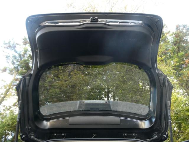 ヤリスクロス ハイブリッドＧ　トヨタセーフティ　レーダークルコン　コーナーセンサー　衝突軽減　ＥＴＣ　レーンアシスト　ステリモ　純正メモリーナビ　フルセグ　ＵＤＢ　Ｂｌｕｅｔｏｏｔｈ　純正ハロゲン　オートハイビーム　純正１６ＡＷ（46枚目）