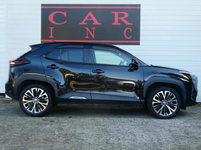 ヤリスクロス ハイブリッドＺ　トヨタセーフティ　レーダークルコン　パワーシート　衝突軽減　全方位カメラ　Ｂカメラ　シートヒーター　ステアヒーター　パワーシート　サイドカメラ　ドラレコ　純正メモリーナビ　コーナーセンサー　フルセグ（19枚目）