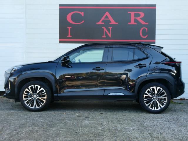 ヤリスクロス ハイブリッドＺ　トヨタセーフティ　レーダークルコン　パワーシート　衝突軽減　全方位カメラ　Ｂカメラ　シートヒーター　ステアヒーター　パワーシート　サイドカメラ　ドラレコ　純正メモリーナビ　コーナーセンサー　フルセグ（20枚目）