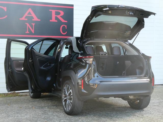 ヤリスクロス ハイブリッドＺ　トヨタセーフティ　レーダークルコン　パワーシート　衝突軽減　全方位カメラ　Ｂカメラ　シートヒーター　ステアヒーター　パワーシート　サイドカメラ　ドラレコ　純正メモリーナビ　コーナーセンサー　フルセグ（30枚目）