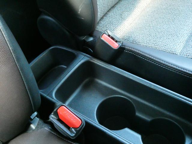 ヤリスクロス ハイブリッドＺ　トヨタセーフティ　レーダークルコン　パワーシート　衝突軽減　全方位カメラ　Ｂカメラ　シートヒーター　ステアヒーター　パワーシート　サイドカメラ　ドラレコ　純正メモリーナビ　コーナーセンサー　フルセグ（56枚目）