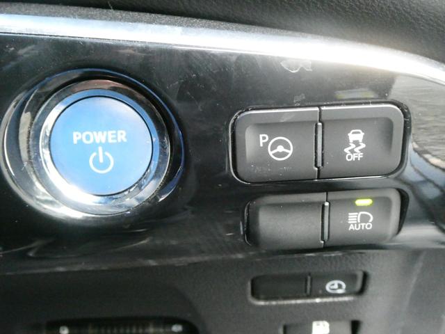 プリウスＰＨＶ Ａ　トヨタセーフティ　コーナーセンサー　レーダークルコン　衝突軽減　ドラレコ　Ｐアシスト　レーンアシスト　シートヒーター　ステアヒーター　ステリモ　ＴＲＤエアロ　Ｂカメラ　ＥＴＣ２．０　純正ＳＤナビ（8枚目）