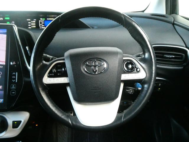 プリウスＰＨＶ Ａ　トヨタセーフティ　コーナーセンサー　レーダークルコン　衝突軽減　ドラレコ　Ｐアシスト　レーンアシスト　シートヒーター　ステアヒーター　ステリモ　ＴＲＤエアロ　Ｂカメラ　ＥＴＣ２．０　純正ＳＤナビ（11枚目）